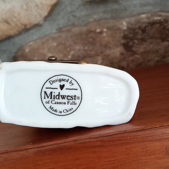 Midwest of Canon Falls Hinged Santa Sleigh Trinket Box - Picture 3 of 7
